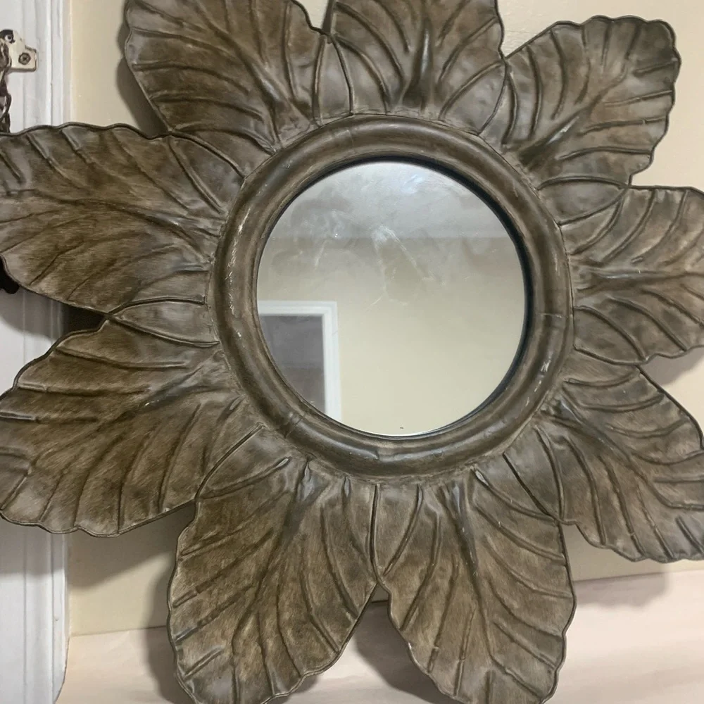 25” Metal Leaf Sunburst Wall Mirror Rustic Bronze Floral Frame Decor Sunflower